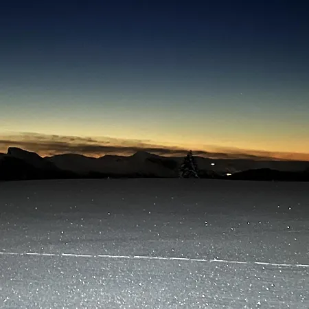 Cozy Family With Stunning Location On 別荘