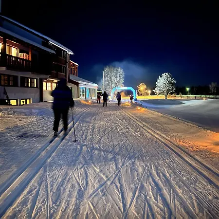 Cozy Family With Stunning Location On *