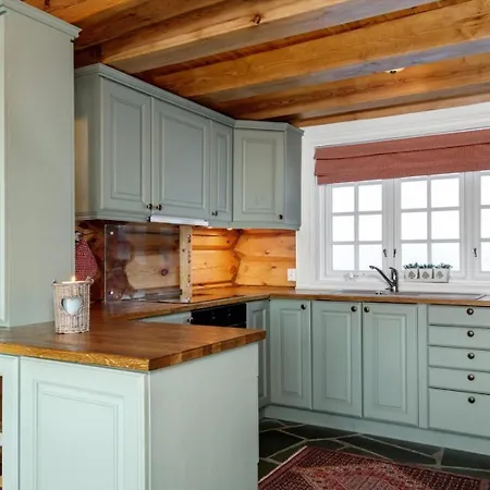 Cozy Family With Stunning Location On Holiday home