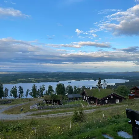 Cozy Family With Stunning Location On Golsfjellet