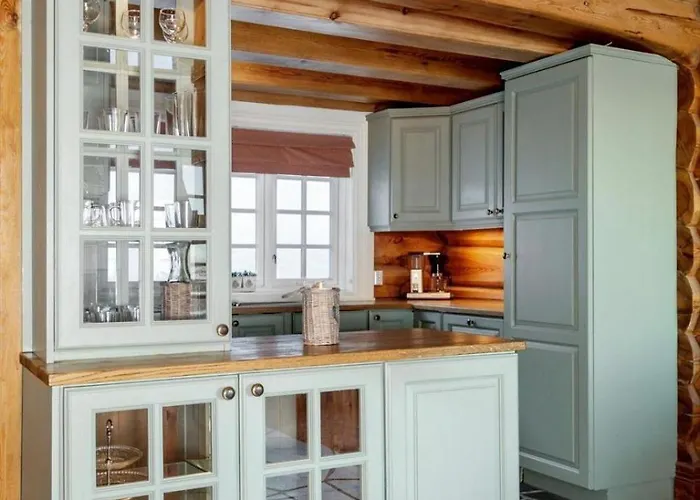 Cozy Family With Stunning Location On Ferienhaus Golsfjellet