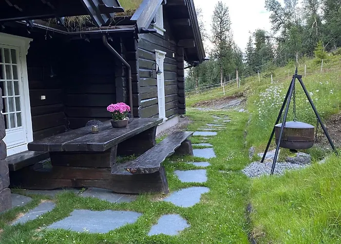 Cozy Family With Stunning Location On